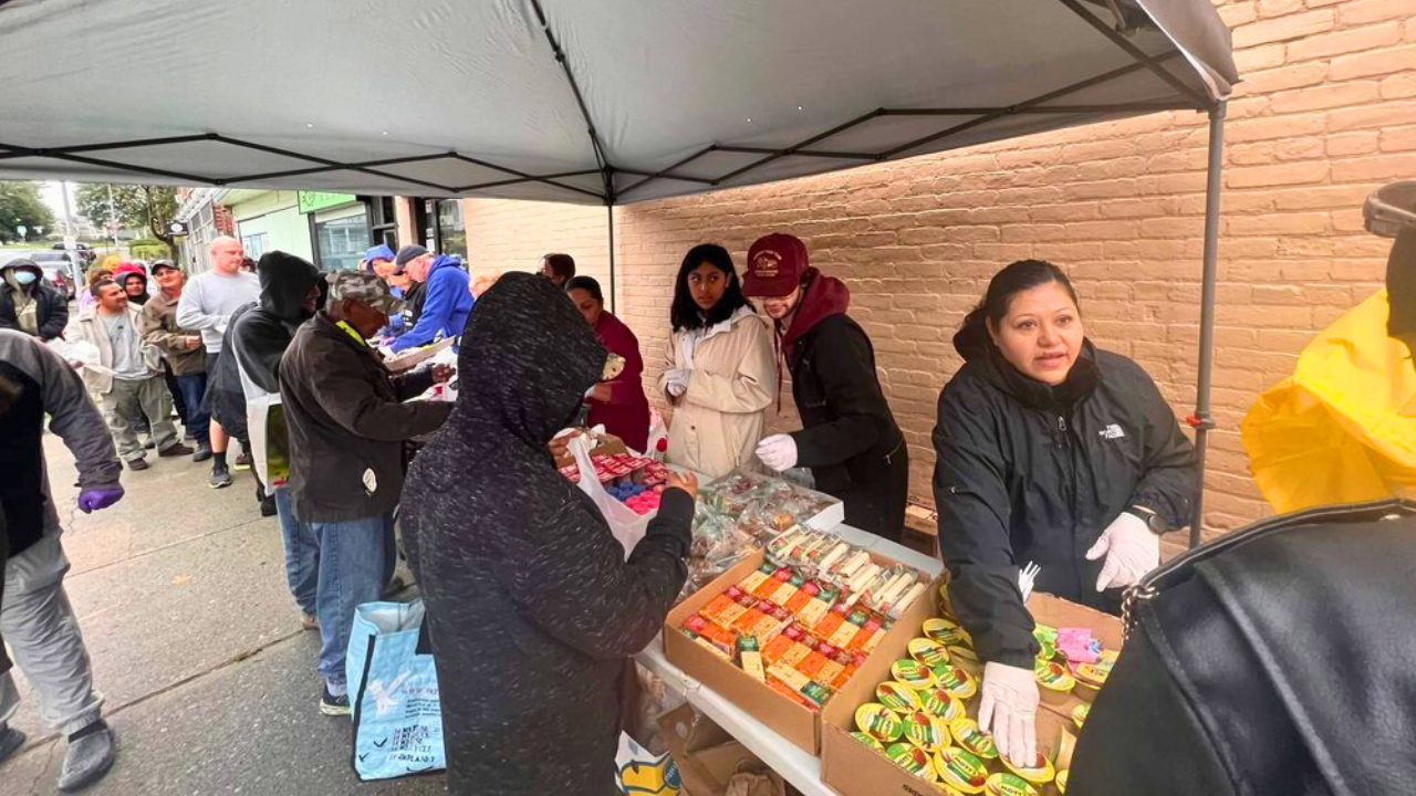 Hope On A Mission volunteers serving the community